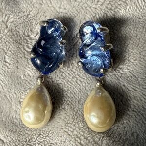 Mariquita Masterson S-shape Earrings Faux Pearl Blue Blown Murano Glass Clip on